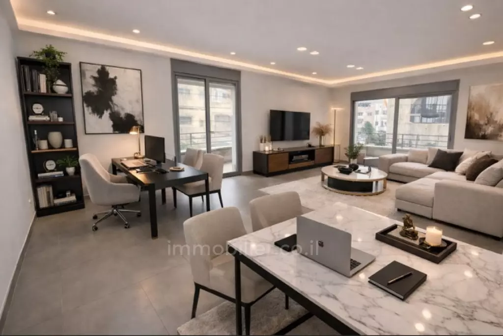 Sublime piso de 5 habitaciones con balcones, ascensor, mamad muy cerca del mar