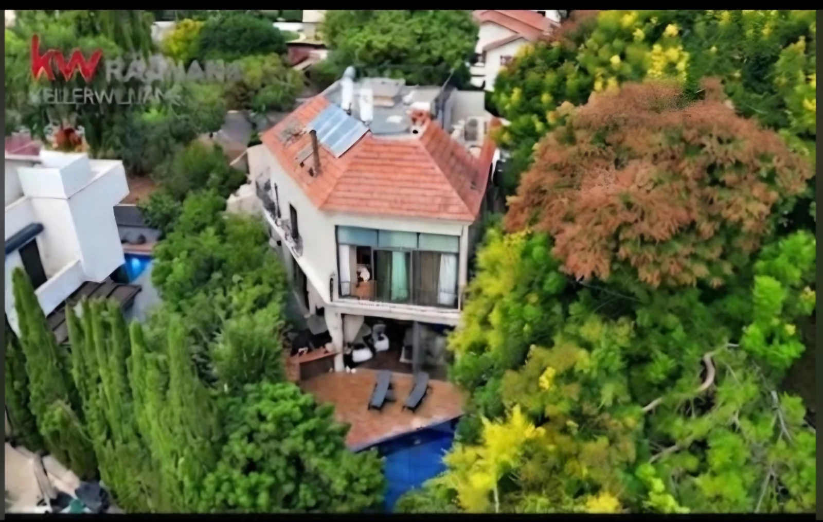 Luxueuse villa à Raanana avec ascenseur et piscine chauffée