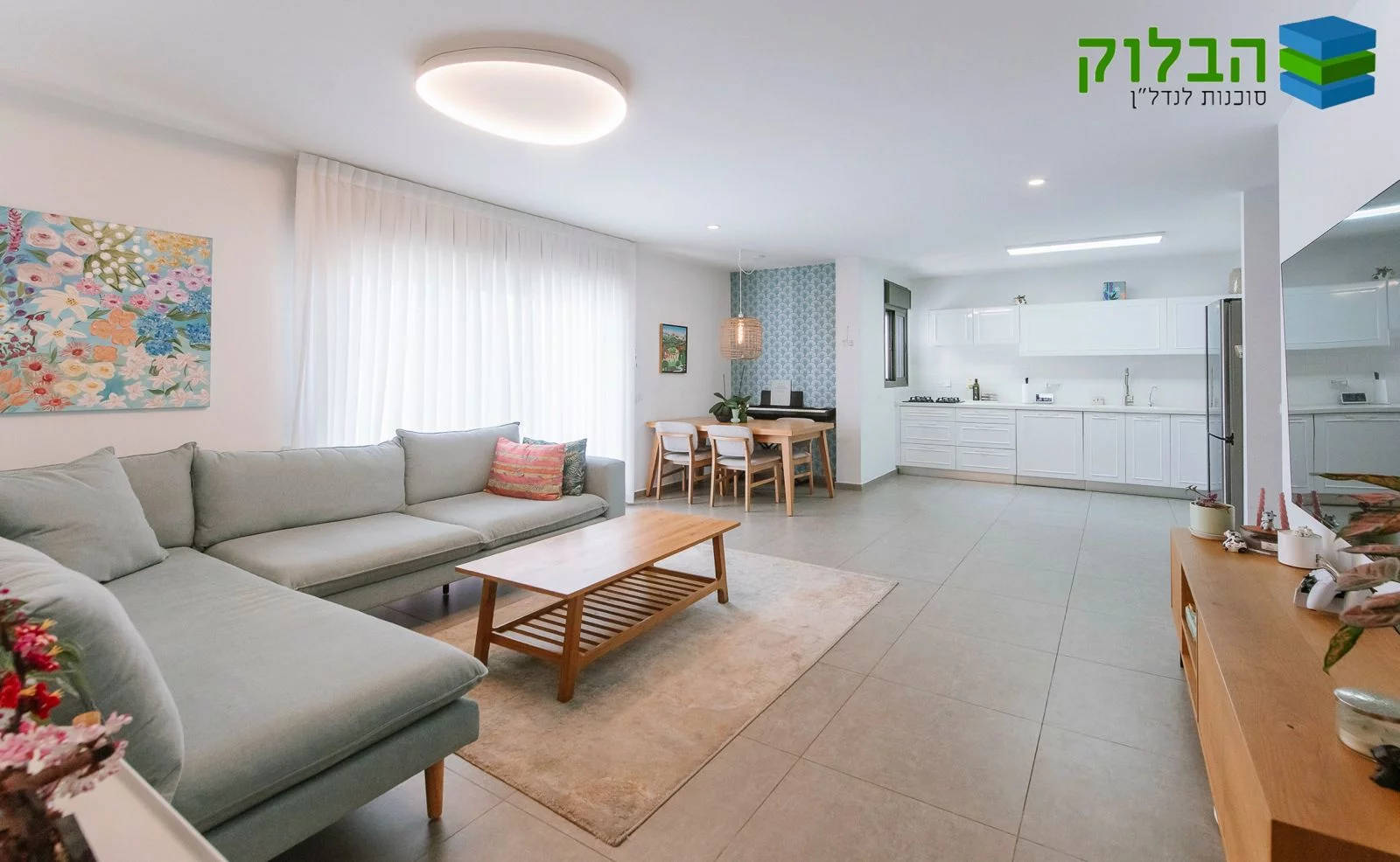 חדש למכירה בבלעדיות דירת 4 חדרים חדישה (מעלית | חניה | ממ"ד | מרפסת) במרכז העיר ראשל"צ 